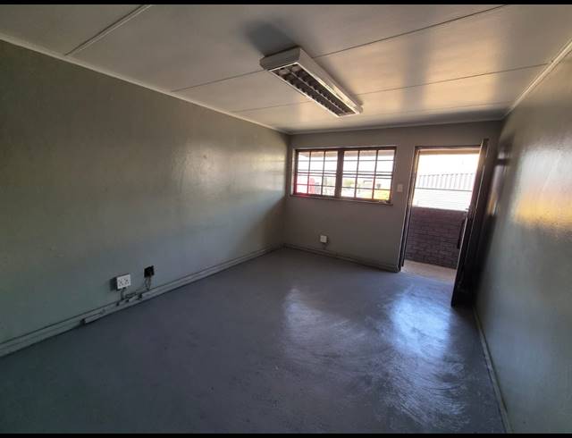 263M² WAREHOUSE TO LET IN WADEVILLE